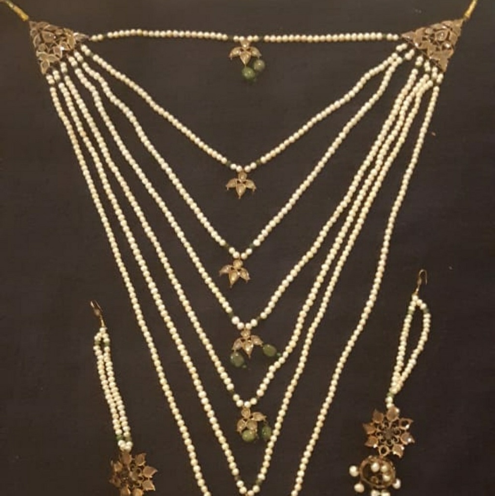 Real pearls necklace set pur 14k gold